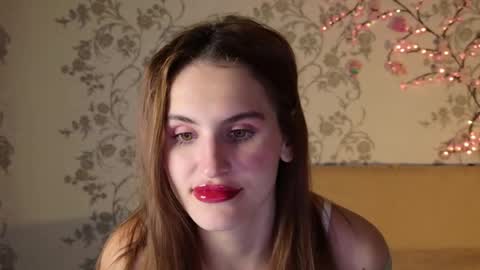 Frida online show from June 2, 7:27 pm