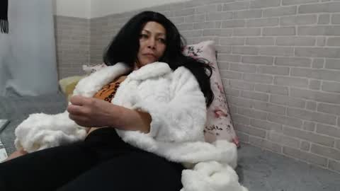 Snapshot of felina_hot chatting on June 24, 4:00 am Felina Hot online show from June 24, 4:00 am