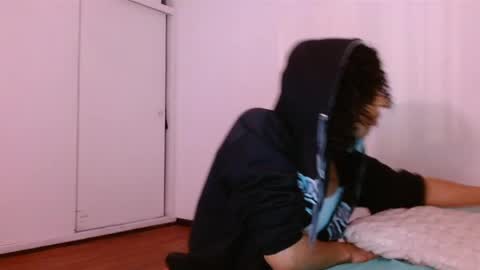 Snapshot of feliny chatting on May 24, 1:54 am Feliny online show from May 24, 1:54 am
