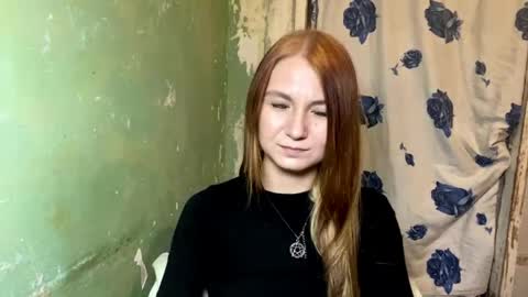 Lola online show from April 30, 8:57 pm