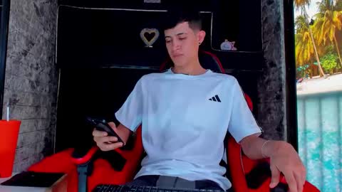 felipe fiire online show from May 28, 9:12 pm