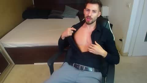 Snapshot of felixrook chatting on July 15, 4:07 am FelixRook online show from July 15, 4:07 am