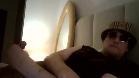 Snapshot of felixthehornycat chatting on September 29, 3:28 pm Felix online show from September 29, 3:28 pm