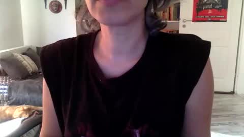 Fell4M online show from May 19, 3:07 pm