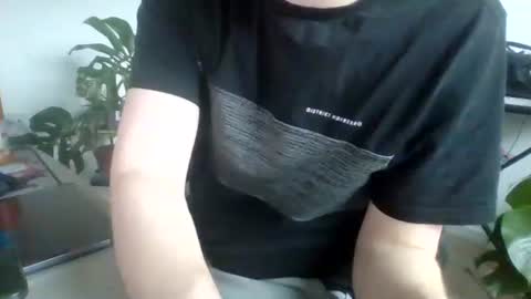 Snapshot of fem_alice_louis_dom chatting on October 23, 9:30 am fem_alice_louis_dom online show from October 23, 9:30 am