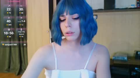 Snapshot of femalexa chatting on December 14, 7:46 pm Alexa online show from December 14, 7:46 pm