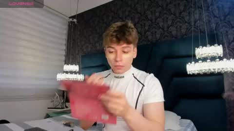 Femboy Max online show from July 10, 11:57 am