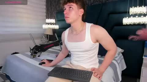 Femboy Max online show from July 11, 11:46 am