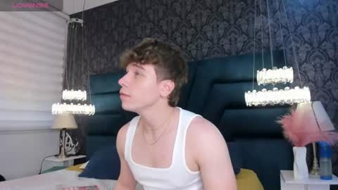 Femboy Max online show from July 24, 12:03 pm