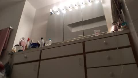 Snapshot of femdomisgood chatting on November 11, 2:33 am Femdomisgood online show from November 11, 2:33 am