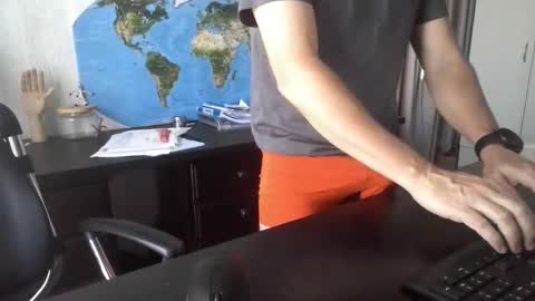 femdomsubby online show from March 11, 5:38 am