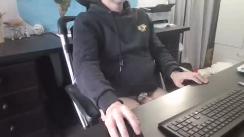 femdomsubby online show from October 22, 4:24 am