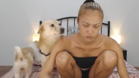 Snapshot of femininets69 chatting on February 21, 5:56 am kaylee online show from February 21, 5:56 am