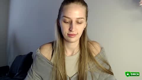 Femke online show from November 2, 11:23 am