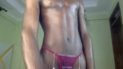 Snapshot of femmenigma chatting on April 27, 12:36 pm femmenigma online show from April 27, 12:36 pm