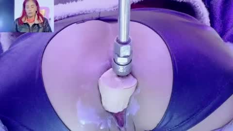 Snapshot of fenixox333 chatting on July 12, 11:45 am stefannia online show from July 12, 11:45 am