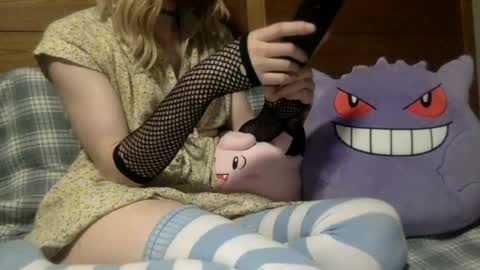 fenn88_ online show from July 17, 3:46 am