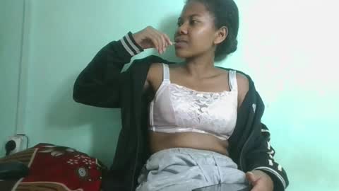 fenou122745 online show from February 21, 7:37 pm