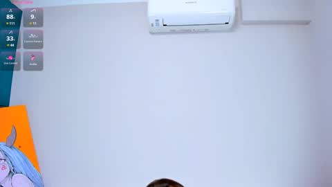 Snapshot of feral__berry__ chatting on December 9, 8:00 am Regi online show from December 9, 8:00 am