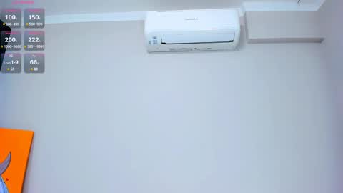 Snapshot of feral__berry__ chatting on December 26, 12:27 pm Regi online show from December 26, 12:27 pm