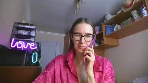 feraliss online show from February 18, 11:28 am