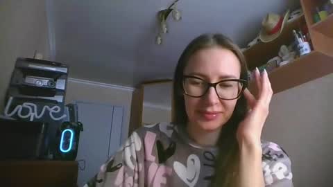 feraliss online show from March 18, 11:24 am