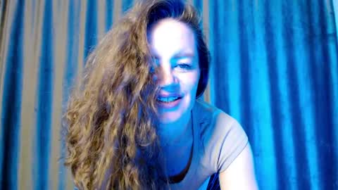Snapshot of fern_lust chatting on May 8, 2:44 pm fern_lust online show from May 8, 2:44 pm