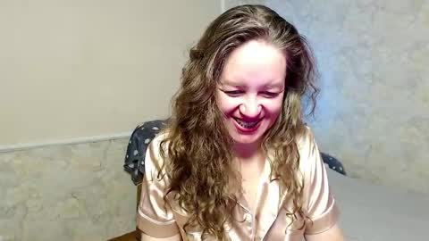 Snapshot of fern_lust chatting on May 11, 6:19 am fern_lust online show from May 11, 6:19 am