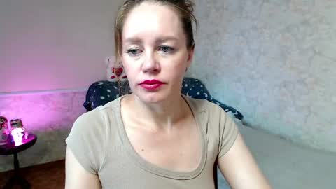 Snapshot of fern_lust chatting on July 20, 10:39 am fern_lust online show from July 20, 10:39 am