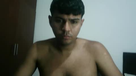 fernadox97 online show from February 18, 5:36 am