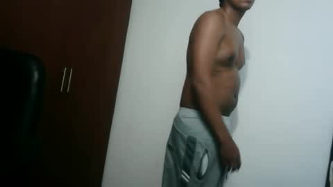 fernadox97 online show from March 7, 10:29 pm