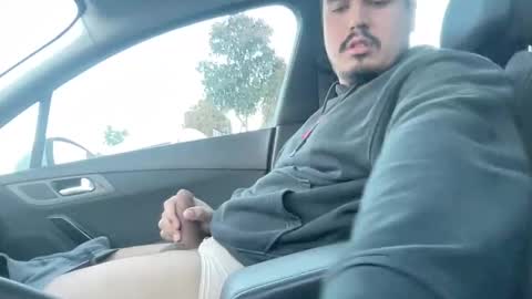 Snapshot of fernan_reds chatting on November 6, 3:35 pm Fernan online show from November 6, 3:35 pm