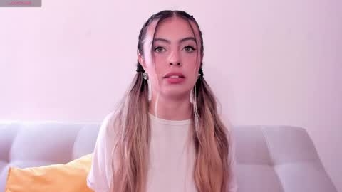 fernanda  online show from May 22, 2:44 pm