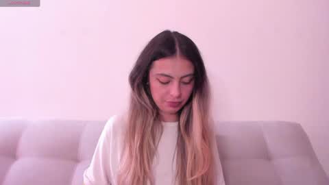fernanda  online show from June 3, 4:45 pm