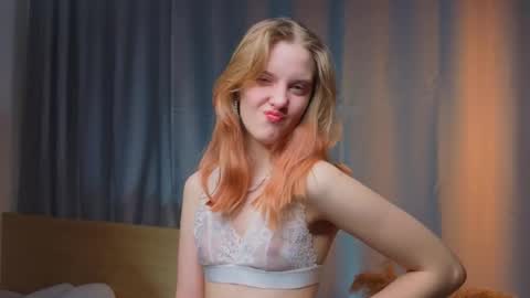 Rachel online show from March 5, 1:12 am