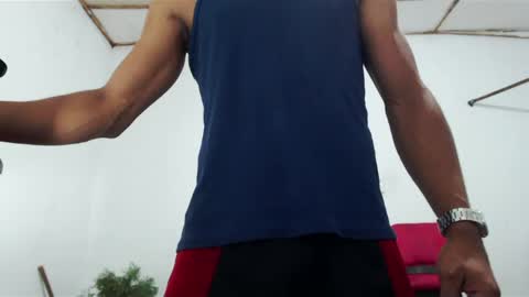 Snapshot of fernandez_latinblack chatting on December 12, 10:42 pm fernandez_latinblack online show from December 12, 10:42 pm