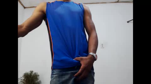 Snapshot of fernandez_latinblack chatting on December 31, 8:23 pm fernandez_latinblack online show from December 31, 8:23 pm