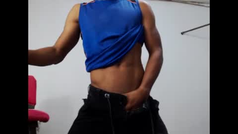 Snapshot of fernandez_latinblack chatting on January 13, 12:35 pm fernandez_latinblack online show from January 13, 12:35 pm