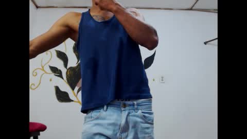 Snapshot of fernandez_latinblack chatting on February 14, 2:39 am fernandez_latinblack online show from February 14, 2:39 am
