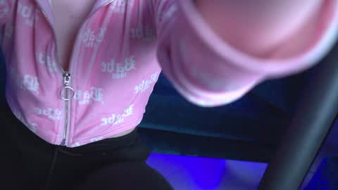 Snapshot of fetishrey chatting on January 6, 5:59 pm Rey online show from January 6, 5:59 pm