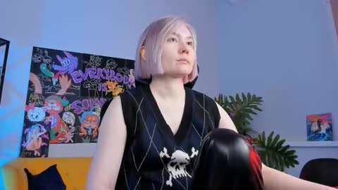 Snapshot of fetishrey chatting on February 15, 11:39 am Rey online show from February 15, 11:39 am