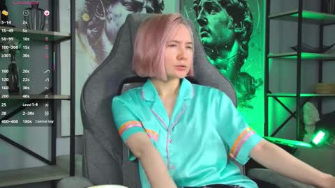 Snapshot of fetishrey chatting on November 3, 4:41 pm Rey online show from November 3, 4:41 pm