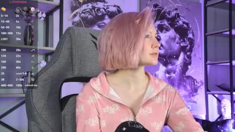 Snapshot of fetishrey chatting on November 5, 5:35 pm Rey online show from November 5, 5:35 pm