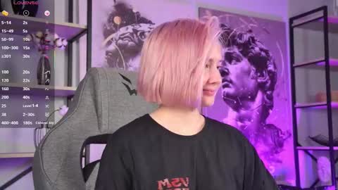 Snapshot of fetishrey chatting on November 7, 4:18 pm Rey online show from November 7, 4:18 pm