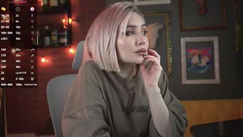 Snapshot of fetishrey chatting on November 30, 4:00 pm Rey online show from November 30, 4:00 pm