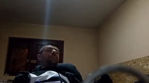 Snapshot of fffjj021 chatting on December 8, 11:51 pm Raised in 90s online show from December 8, 11:51 pm