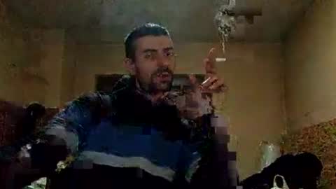 Snapshot of fffjj021 chatting on December 17, 2:01 am Raised in 90s online show from December 17, 2:01 am