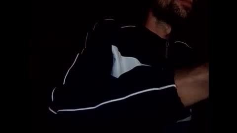 Snapshot of fffjj021 chatting on October 19, 12:11 am Raised in 90s online show from October 19, 12:11 am