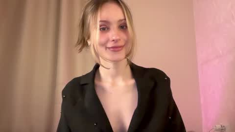 Lisa online show from January 16, 12:53 pm