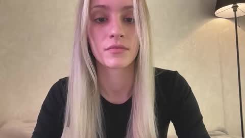 Lisa online show from September 28, 8:09 am